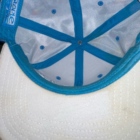 Staple hat - Picture 2 of 2